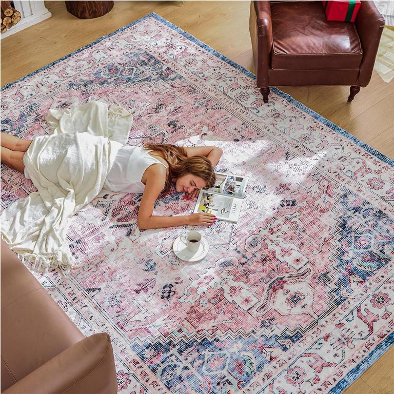 AIWAKFO 8'X10' AREA RUG