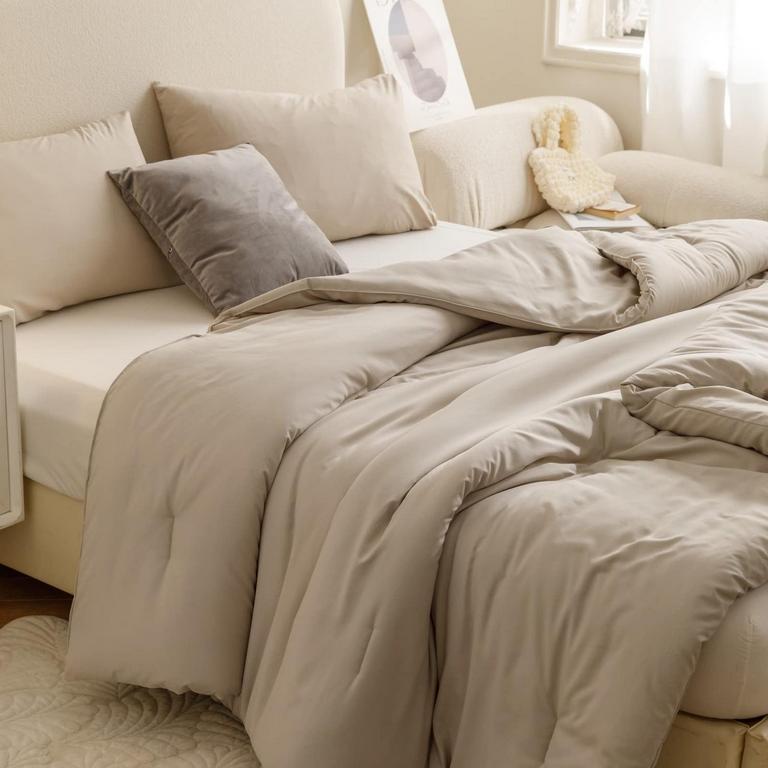 ROSGONIA OVERSIZED KING COMFORTER SET