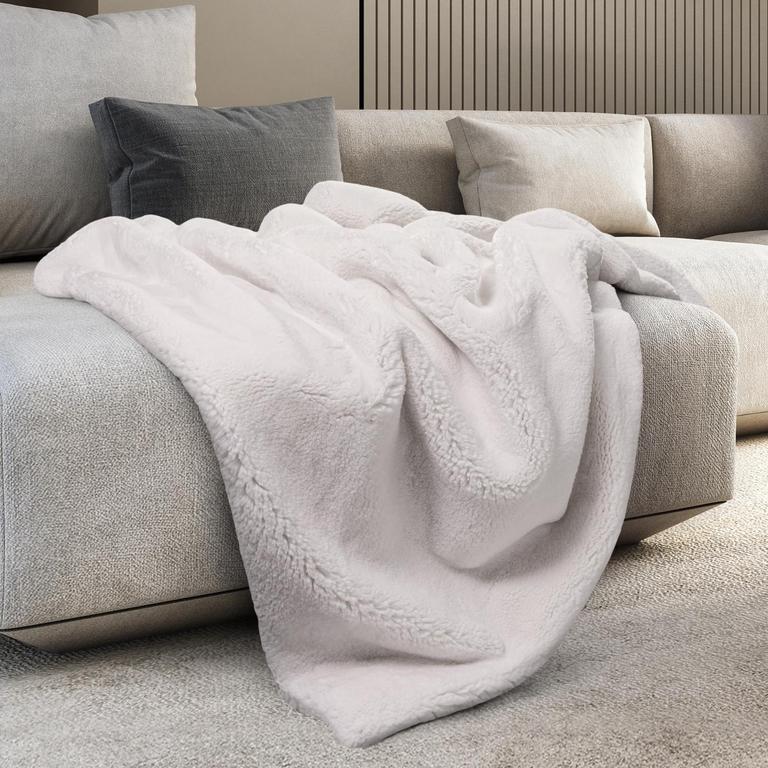 MON CHATEAU THROW BLANKET