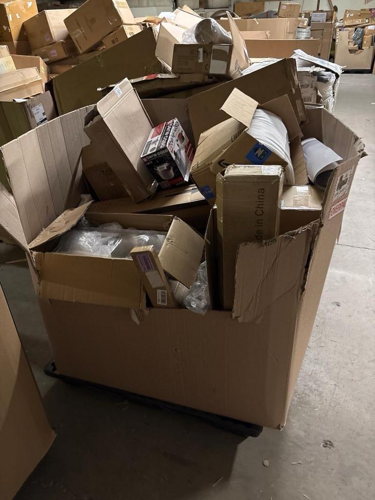 SALVAGE HOME GOODS BULK LOT