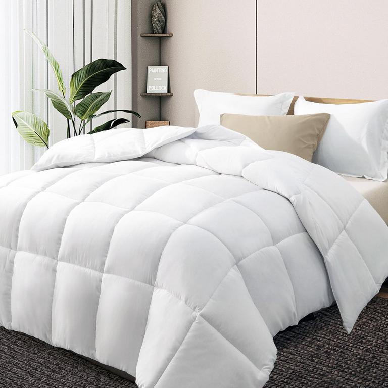 DOWNCOOL FULL/QUEEN COMFORTER