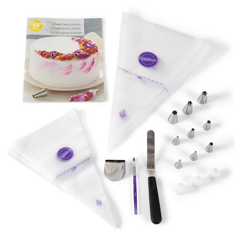 WILTON CAKE DECORATING KIT