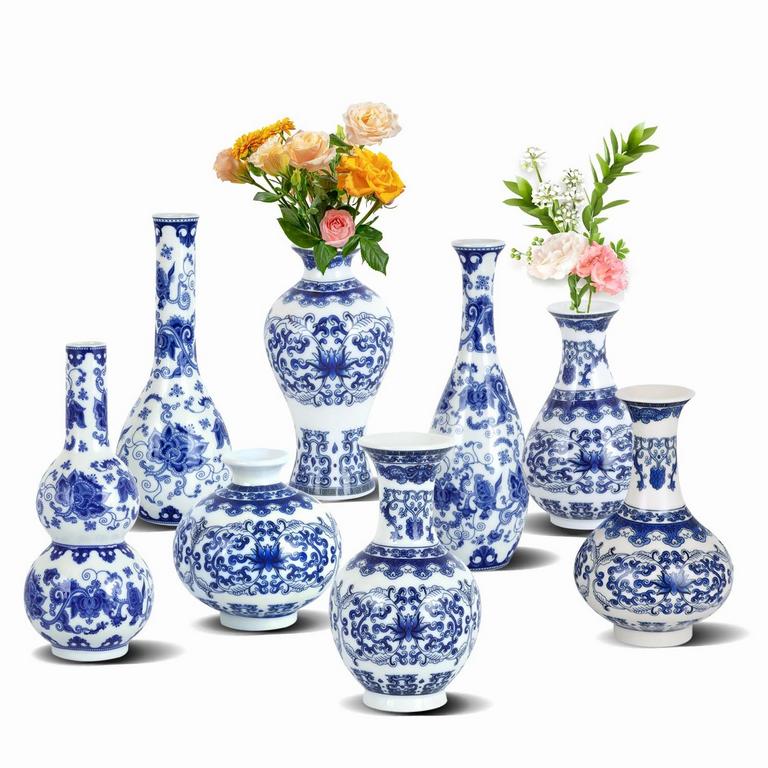 RMERVE BLUE WHITE VASES 8PCS