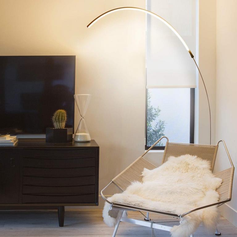 BRIGHTECH SPARQ ARC LAMP 67IN