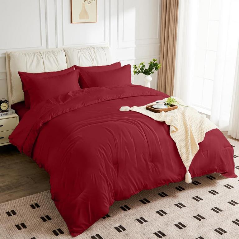 JOKOLO QUEEN SIZE COMFORTER SET