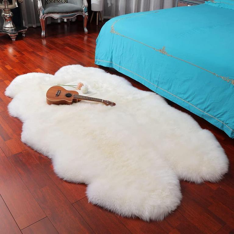 LLB SHEEPSKIN RUG 4FT X 6FT