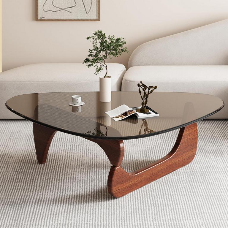 PRITIY TRIANGLE TABLE 36IN