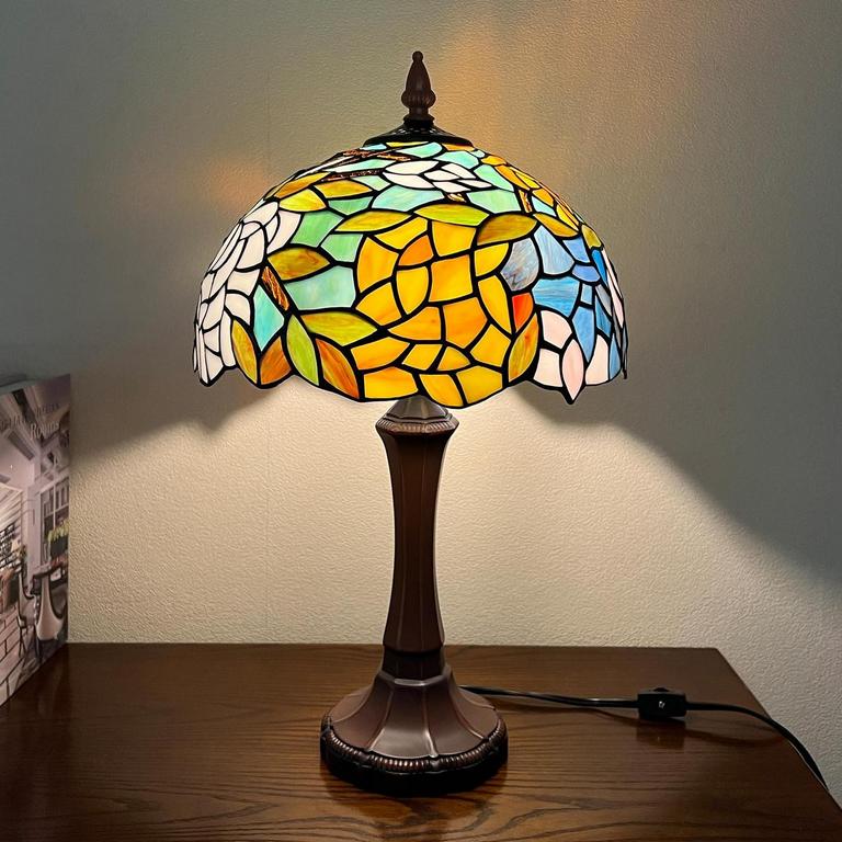 CAPULINA TIFFANY LAMP 20IN