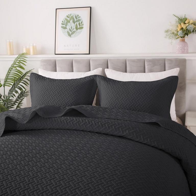 JUSTLET QUILT SET FULL/QUEEN