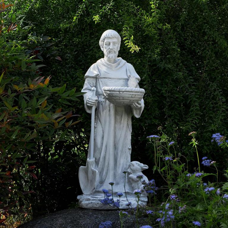 BESBLEE GARDEN STATUE