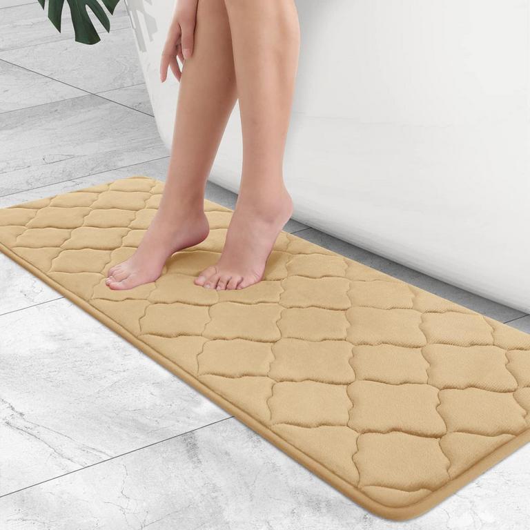 BUGANDA BATH RUG 47IN X 17IN