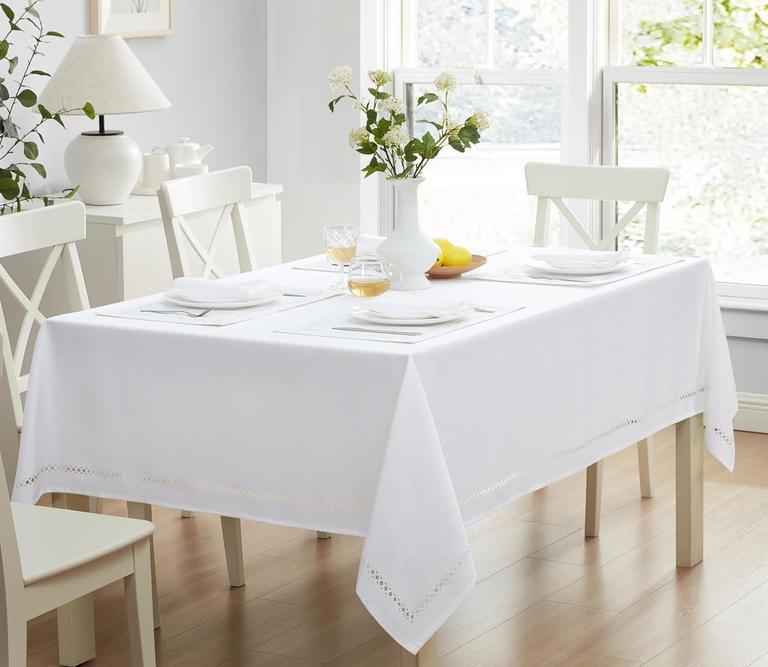 NEWBRIDGE TABLECLOTH 60IN X 144IN