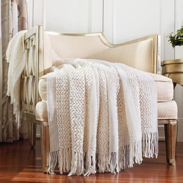 CREVENT KNIT THROW BLANKET