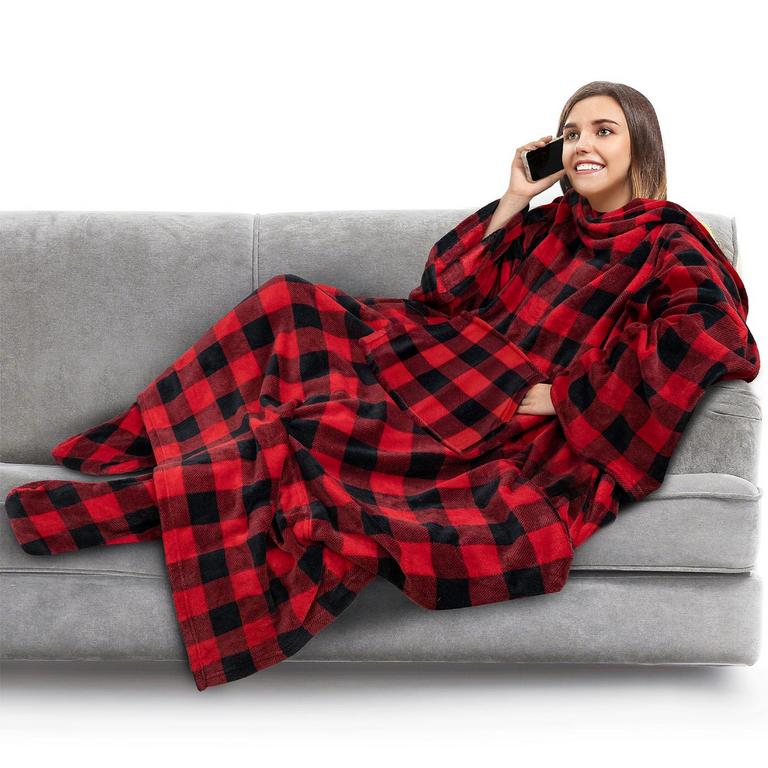 WEARABLE PLAID BLANKET