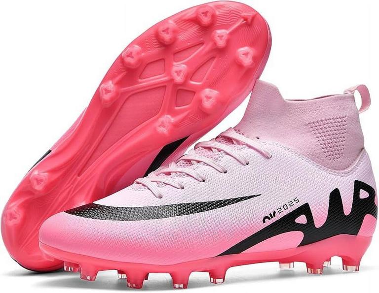 LIR SOCCER CLEATS BLACK 8.5 WOMEN/7.5 MEN