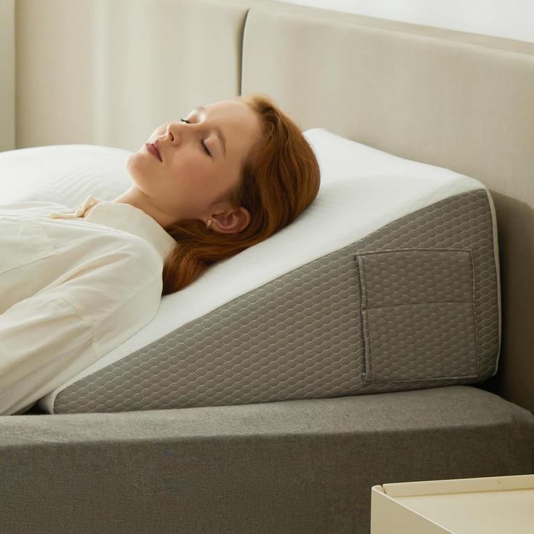BEDLUXE 10IN WEDGE PILLOW