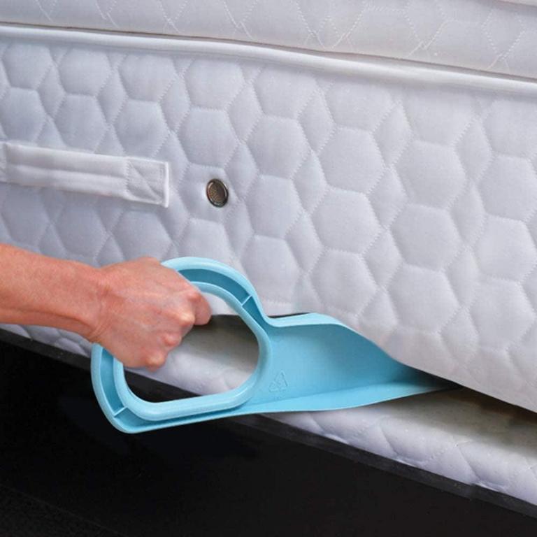MATTRESS LIFTER