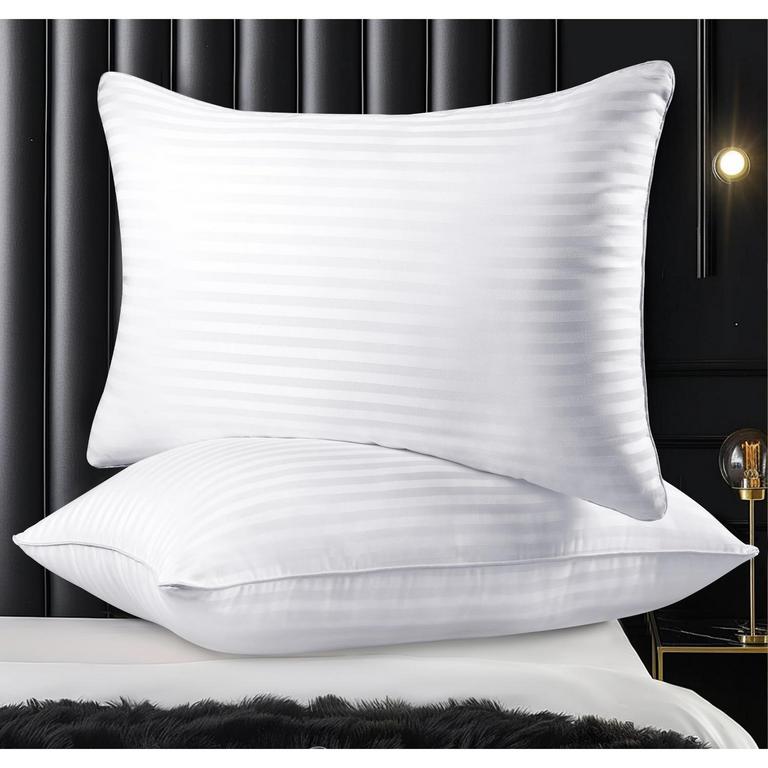 QNOON QUEEN PILLOWS SET OF 2