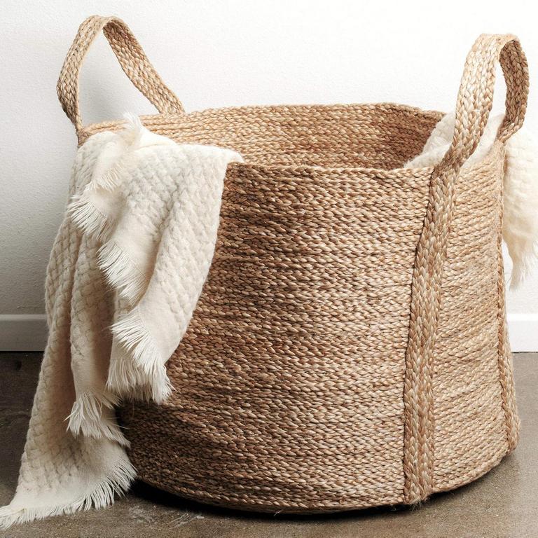 XL WOVEN BASKET