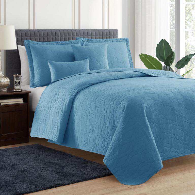 CLARA CLARK QUEEN QUILT SET