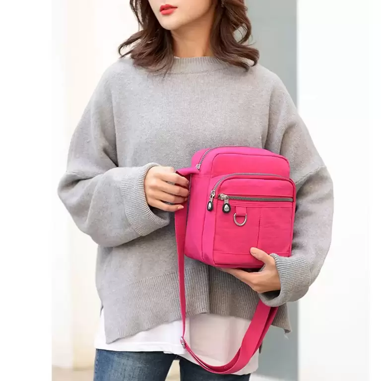 GUSTAVE MESSENGER BAG M 8.2IN