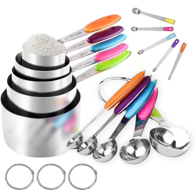 CIRCLE S MEASURING CUPS & SPOONS SET
