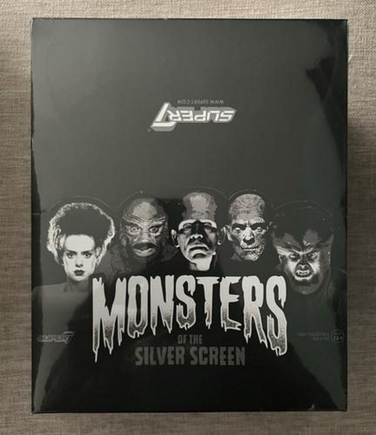 UNIVERSAL MONSTERS OF THE SILVER SCREEN FIGURES SET