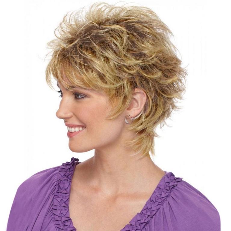 QUEENTAS SHORT BLONDE WIG