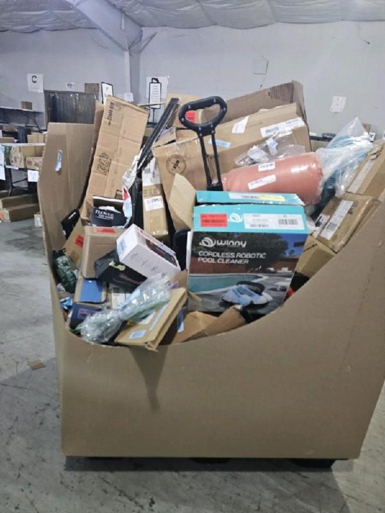HOME GOODS SALVAGE BULK LOT