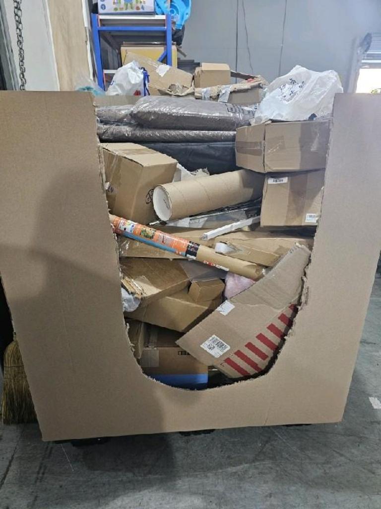 HOME GOODS SALVAGE BULK LOT